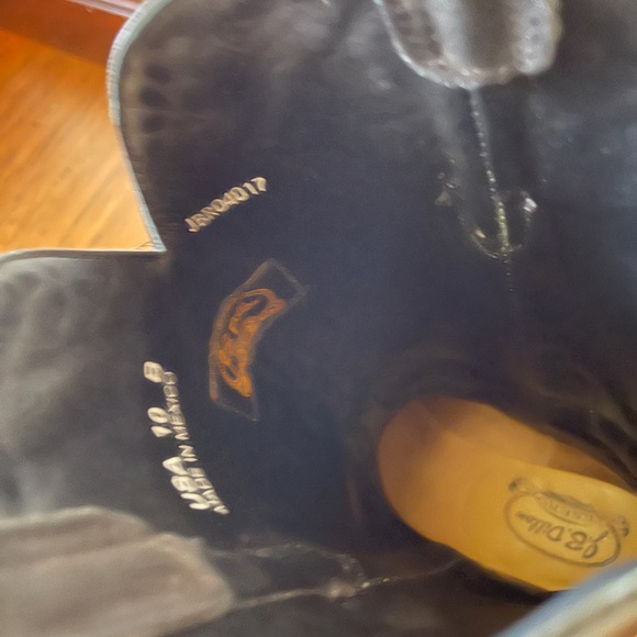 Cowboy boots - Picture 2 of 6